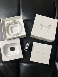 Apple AirPods Pro 全新耳機充電線+耳塞（Lightning線）