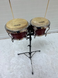 Rock Impact กลองบองโก้ไม้ 7"-8" Wood Bongo รุ่น สีแดง อะไหล่โครเมี่ยม พร้อมขาตั้ง