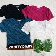 READY STOCK【VD】POSH CODE Lace Top 斜领蕾丝上衣