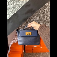 Hermes 2424mini
午夜蓝