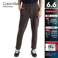 CALVIN KLEIN กางเกงขายาวผู้ชาย Essentials ทรง Slim Fit/Mid Rise รุ่น 4MS4P641 021 - สีเทา