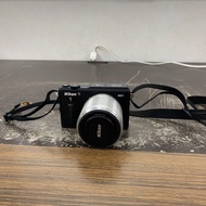 Nikon 1 AW1 無反數位相機，搭配尼康 11-27.5mm 鏡頭組。