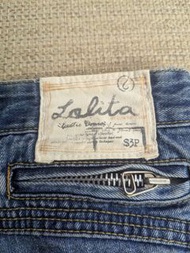 韓國品牌 Lolita 破壞仿舊牛仔短褲 M號