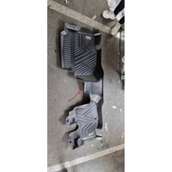 Front Deep Dish Mat / Matting for NV350 Premium