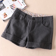 Woolen Shorts Women's Mid-Waist Bottoming Straight Woolen Boots Pants Q27