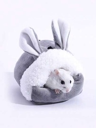 1入組冬季保暖窩，適用於倉鼠、刺蝟、松鼠、天竺鼠、兔子，設有熊、刺蝟、松果、荷蘭豬圖案