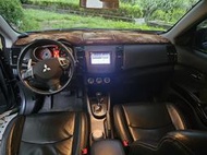 自售 09 outlander2.4休旅車