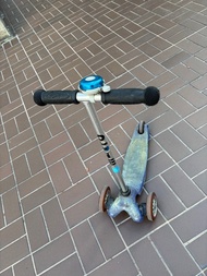 Micro 三輪滑板車