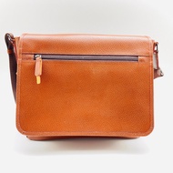 กระเป๋าสะพายข้าง หนังวัวแท้ 100% ซิป YKK น้ำหนักเบา Praco NUTT NT0207 ผู้ชาย Crossbody Messenger Bag