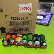 Preloved toy train thomas and friends mini train set of 7