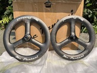 (((🤑價錢更優惠 買車直接升級碳三刀 ))) Mc Pantani 潘塔尼 Java Neo 專用 16吋 349 / 20吋 406 三刀碳纖輪組 ( 另有SILVEROCK SR, Blastw