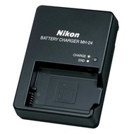 Nikon MH-24 Quick Charger for EN-EL14 Li-ion Battery compatible with Nikon D3100 DSLR, D5100 DSLR, a