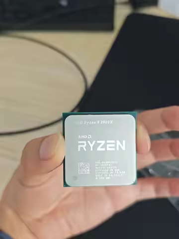 9 3900X R9 3900X 3.8 GHz 12 Core 24 Thread CPU Processor 7NM L3=64M 100-0000000 23 Slot AM4