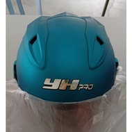 YH Pro Cutting Design Motorcycle Helmet SIZE L 60CM ORIGINAL WITH SIRIM CERT  (Comfortable Fitting a