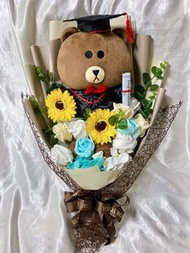 新款熊大畢業花束 💐 🌻大量畢業花束任你揀！畢業季黎啦！快啲簡番束畢業花啦❣️✨