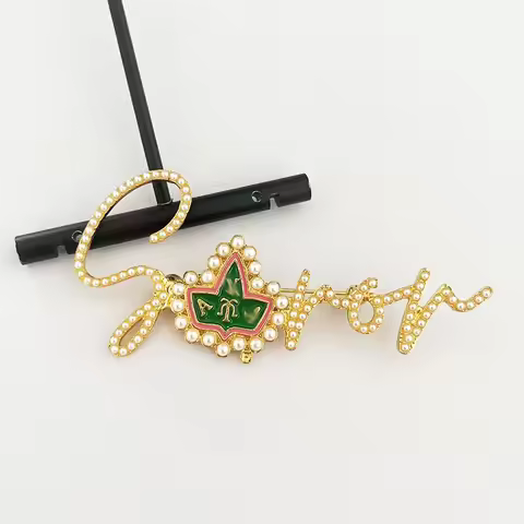 SOROR Pearl Brooch Pink Green Ivy League Emblem