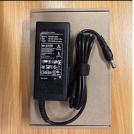 Toshiba Satellite L840 L850 M300 S40 M84 Charger AdapterOriginal
