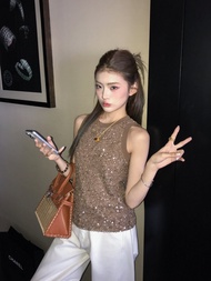 เสื้อกั๊กถักแบบมีฮู้ดสีเทาสำหรับผู้หญิงในช่วงฤดูร้อน สไตล์ Old Money ทรงสั้น แขนกุด แฟชั่นลำลอง เสื้