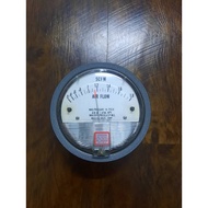 DWYER MAGNEHELIC 0-1.8 SCFM DIFFERENTIAL PRESSURE GAUGE