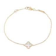 [มือสอง] กำไลข้อมือมุก Van Cleef & Arpels รุ่น Sweet Alhambra VCARF68800 ขนาดข้อมือ 15.5/17 ซม. ทองค
