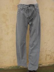 楹 ~ 正品 Levi's 523 灰色 直筒牛仔褲 size: 31