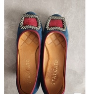 staccato Feet Length 23-23.5cm Can Be Worn. The Seller Has A 23cm Foot Comfortable To Wear. If You L