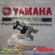ORIGINAL MT15 REAR ENGINE SEAT HOLDER SET BRACKET YGP B8D-F1391-00