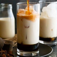 Three tea Teh C Peng Special Sarawak Caramel/ Pandan