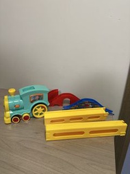 Domino train 電動火車骨牌玩具