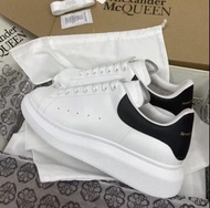 ✨Alexander McQueen 牛皮黑色板鞋（波鞋）｜全码35-46 原厂正品全新