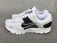 Nike Zoom Vomero 5 男鞋 白黑配色