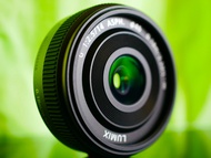 PANASONIC LUMIX G 14mm F2.5 เลนส์ทางยาวโฟกัสเดี่ยวขนาดเบา มุมกว้าง 28 มม. (เทียบเท่ากล้อง 35 มม. ) ร