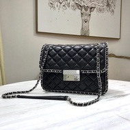Channel Goods Michael Kors Diamond Chain Bag