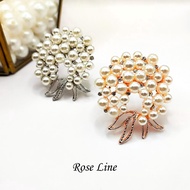 Brooch GrandifloraMagnolia Today's Special Free Display Stand