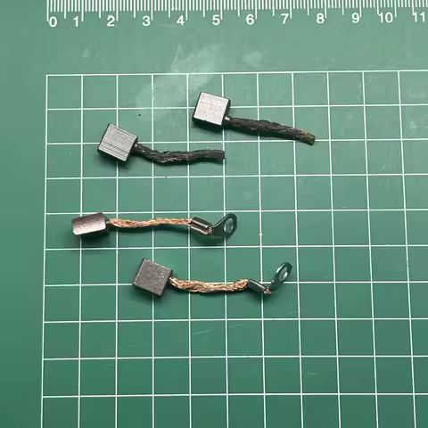 Carbon Brush for Motorcycle GY6-125 Princess 100 GS125 GN125 CBT125 DY100 Starter Motor