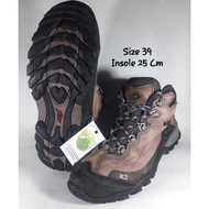 K2 outdoor shoes