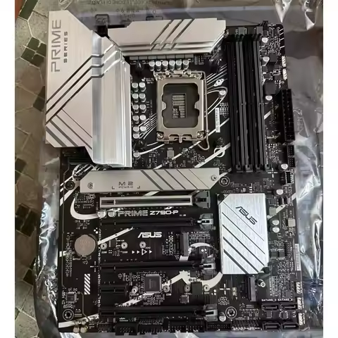ASUS Z790-P D5 motherboard supports DDR5 (Intel Z790/LGA 1700)