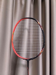 Yonex Astrox 77 羽毛球拍
