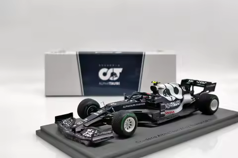 Spark 1:43 AlphaTauri AT02 No.10 Scuderia AlphaTauri Turkish GP 2021 Pierre Gasly Model Car
