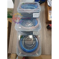 SEAL KIT ARM R210-7 BOX HYUNDAI