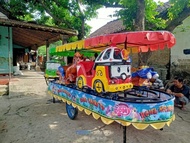 Odong odong kereta panggung fiber karakter