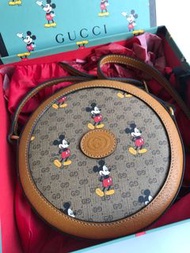 Gucci 米奇圓餅包