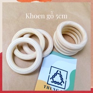 Round wooden ring, size 5cm