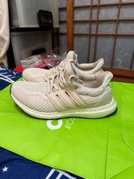 「 二手鞋 」 Adidas ultra boost 女版運動休閒鞋 US5.5（偏杏色）鐵3-3