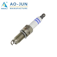 Yr7lpp332W Spark Plug Suitable for Volkswagen R32 5 Golf 6 3.. 2 Audi A3