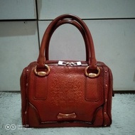 tas leather Daks 21x17 merah preloved second