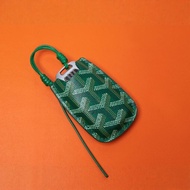 Suitable for Audi key cases A6L Q5L A4L A8L Q4 Q7 Q8 A3L A5L Car Key Case Shell Holder