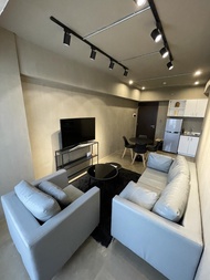 Luxury 1-Bedroom Condo beside Ayala Malls