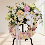 格蘭花店 - 白事花圈 (玫瑰、桔梗、大理花、小菊、菊花、蝴蝶蘭、繡球花、百合、綠掌及其他襯花) [FW029] 喪禮 殯儀 告別式 追思會