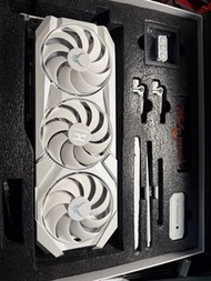 近全新白色限量版Red Devil 9070XT 16GB